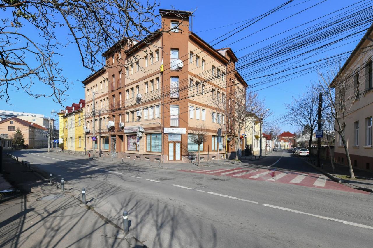 Charming 2 Bedroom Apartment Cluj-Napoca Exterior photo